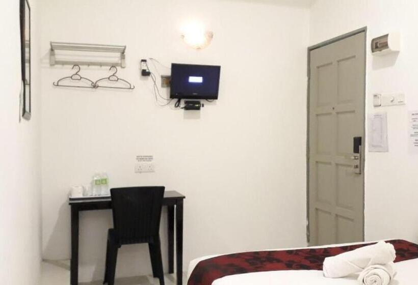 בית מלון כפרי Max Ferringhi