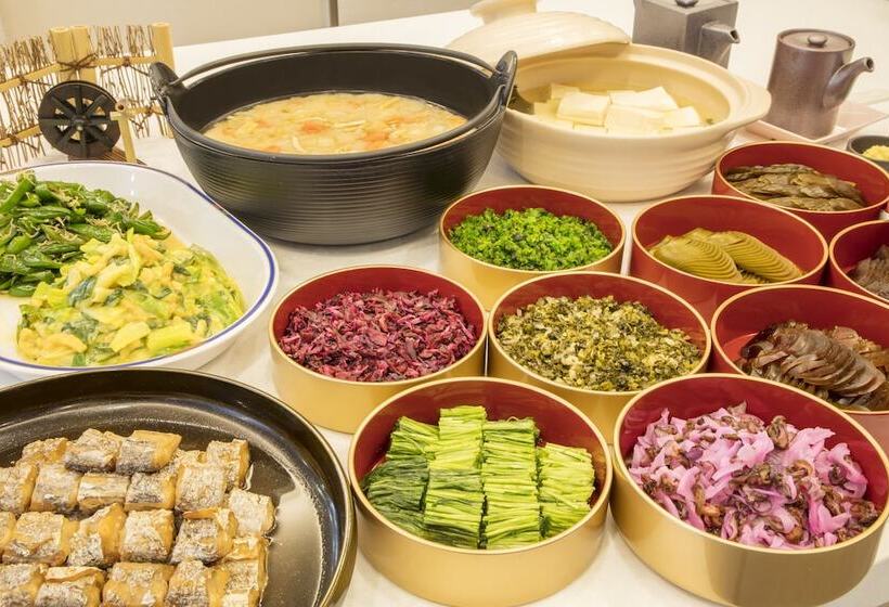 Отель Sotetsu Fresa Inn Kyotohachijoguchi