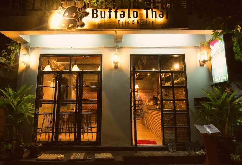 膳宿费 Buffalo Thai Cafe & Bistro