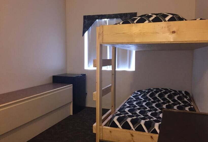 Invermere Hostel