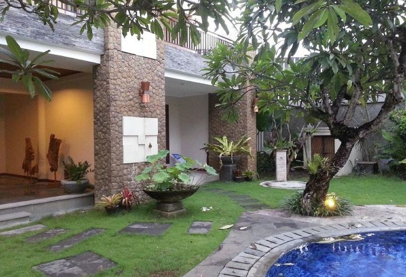Villa Tantri