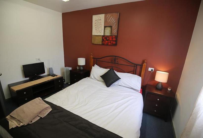 هاستل The Nook Backpackers