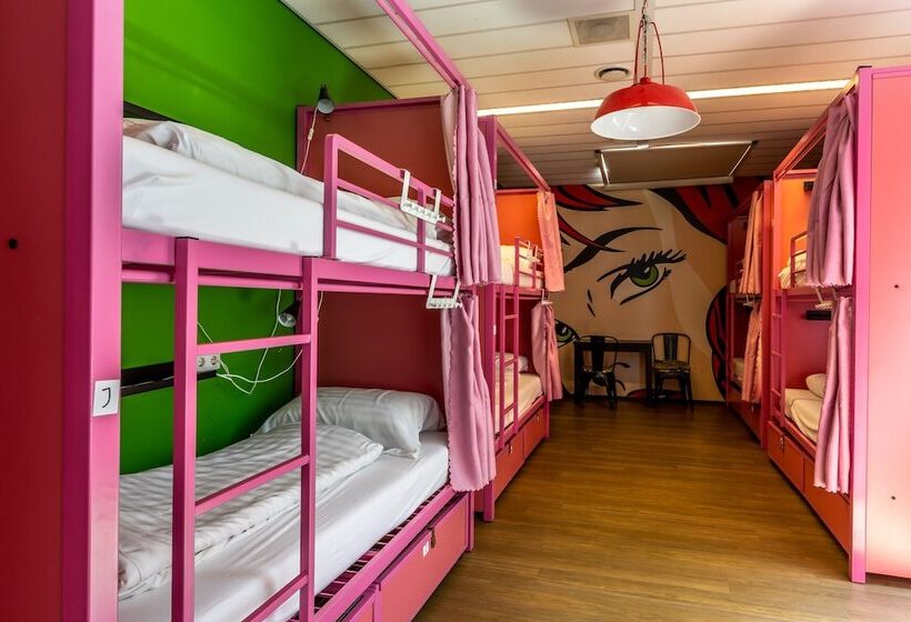 Hostelle   Women Only Hostel Amsterdam
