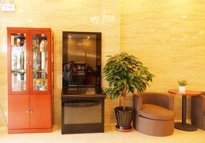 בית מלון כפרי Greentree Inn Chifeng Linxi Ronglin Homeland Express