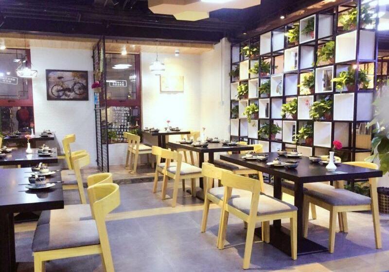 ホテル Greentree Inn Xianyang Xiyang Lake Beiping Street Express