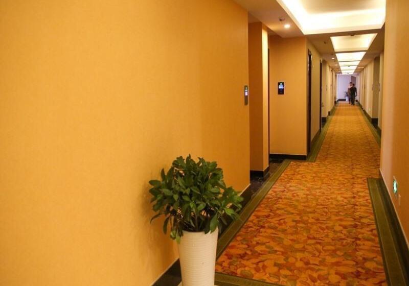 호텔 Greentree Inn Jiangsu Zhenjiang Dingmao Industrial Park Wode Square Express