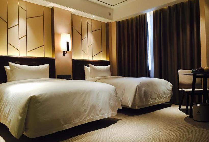 ホテル Imperial Dragon Bay Purejoy