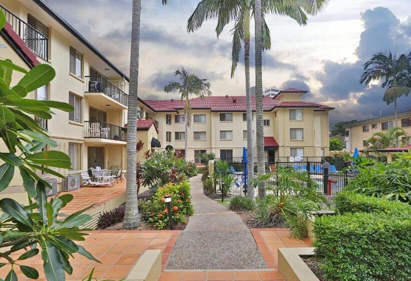 هتل K Resort Surfers Paradise Apartments