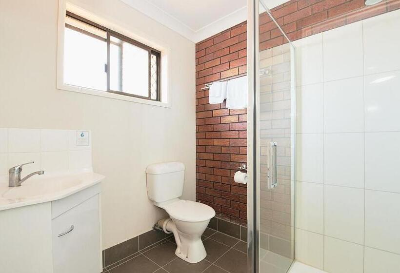 هتل Ruthven Street Motor Inn