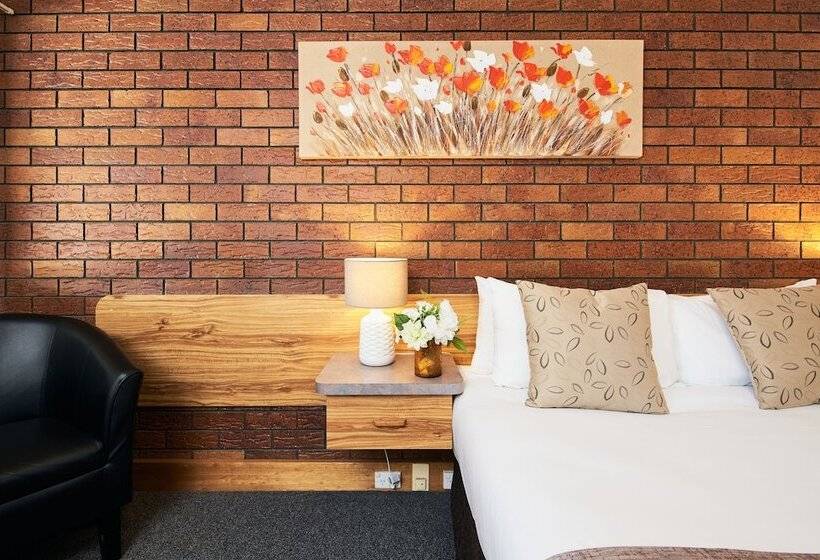 هتل Ruthven Street Motor Inn