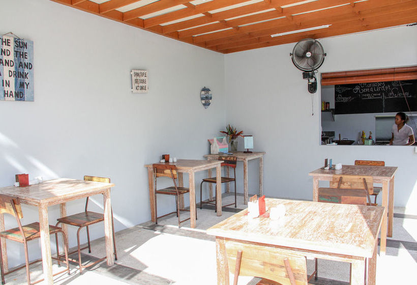 Fotos del hotel Harmony Beach Suite:  42