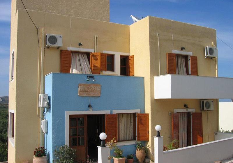 פנסיון Philoxenia Rooms