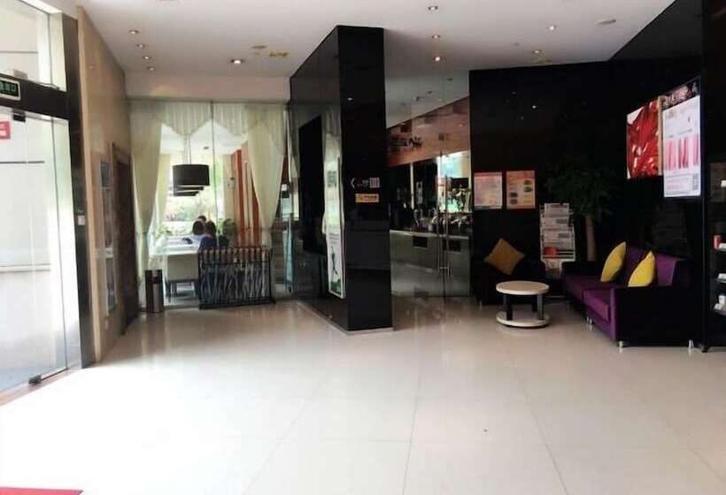 ホテル Jinjiang Inn Qingyuan Qingxin Avenue Mountain View