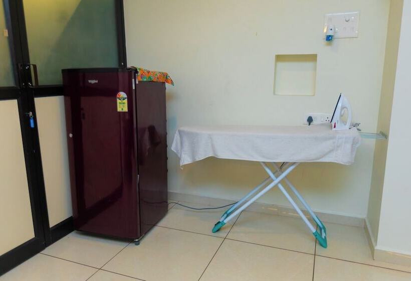 تختخواب و صبحانه Roscotel Bay Stays 2bhk Near White Town