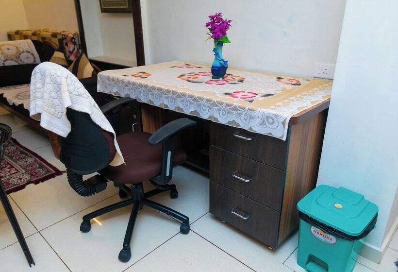 تختخواب و صبحانه Roscotel Bay Stays 2bhk Near White Town