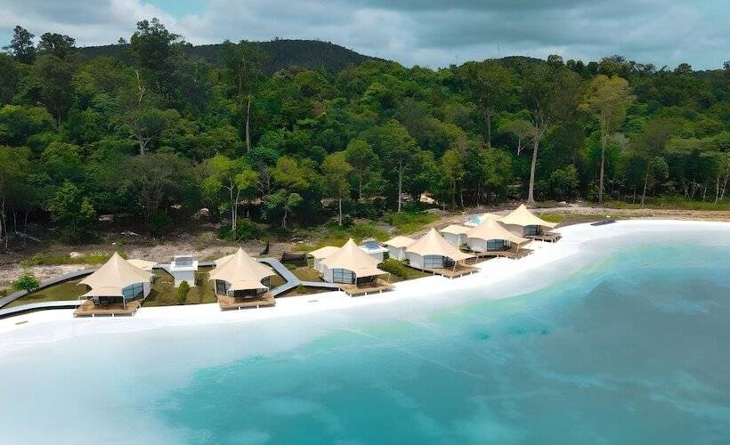 בית מלון כפרי Kiki Beach Resort, Batam