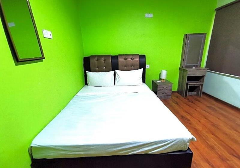 Fat Rhino Hostel