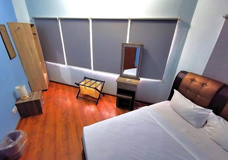 Fat Rhino Hostel