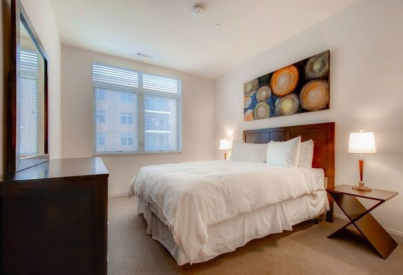 Global Luxury Suites At The Charles River