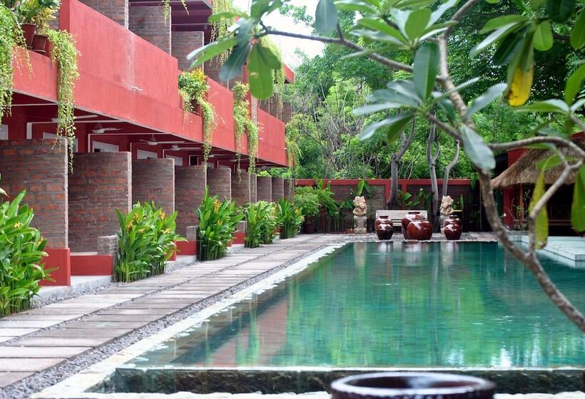 هتل Pinkcoco Gili Trawangan   Constant Surprises   For Cool Adults Only
