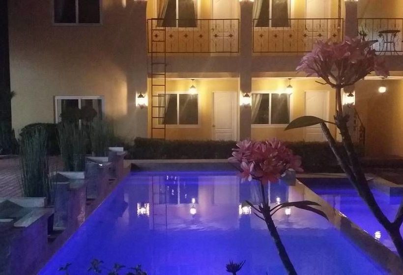 ホテル Villa Del Faro