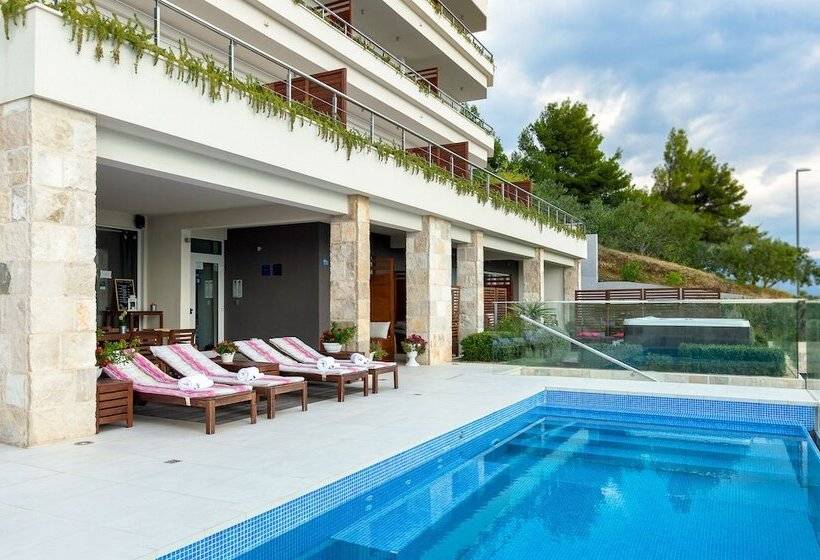 Luxury Apartments Jolara