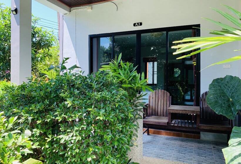 펜션 Phongpipat Lanta Mansion