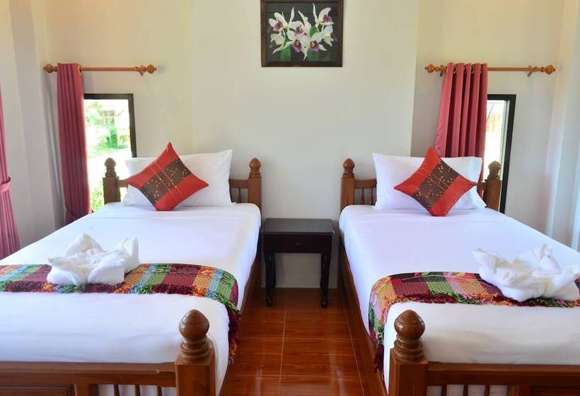 펜션 Phongpipat Lanta Mansion