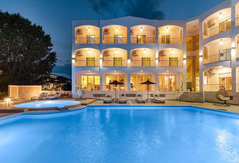 Stavros Beach