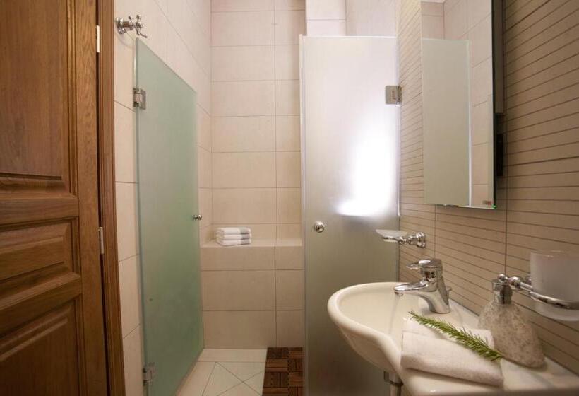 Villa Veneziano Suites & Villa