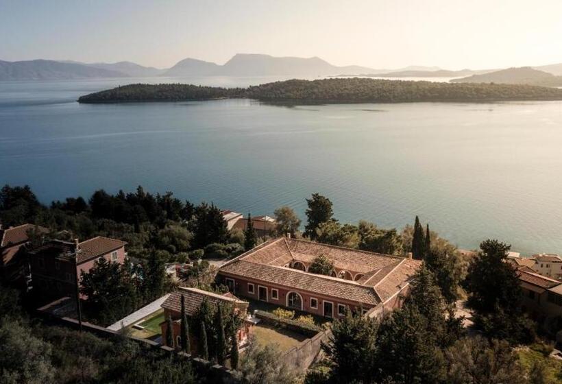 Villa Veneziano Suites & Villa