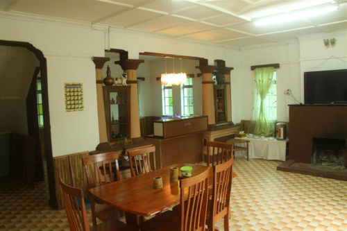 De  Native Guest House  Hostel