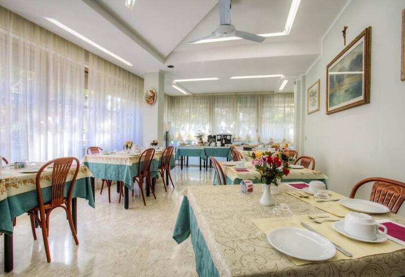 تختخواب و صبحانه Albergo Villa Lucia