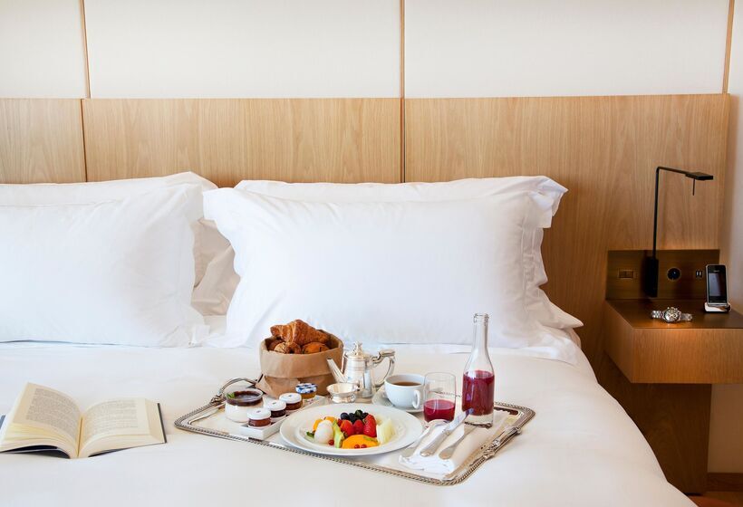 هتل Akelarre  Relais & Chateaux