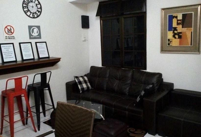 בית מלון כפרי Check In