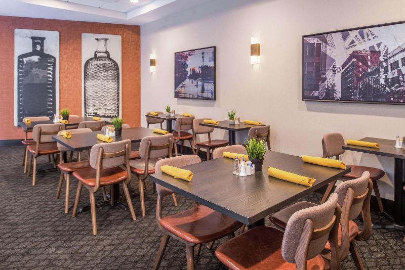 בית מלון כפרי Doubletree By Hilton Lafayette East, In
