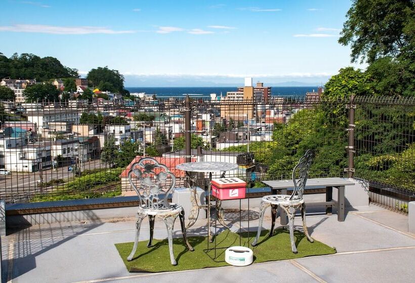 Otaru Guesthouse Harvest   Hostel