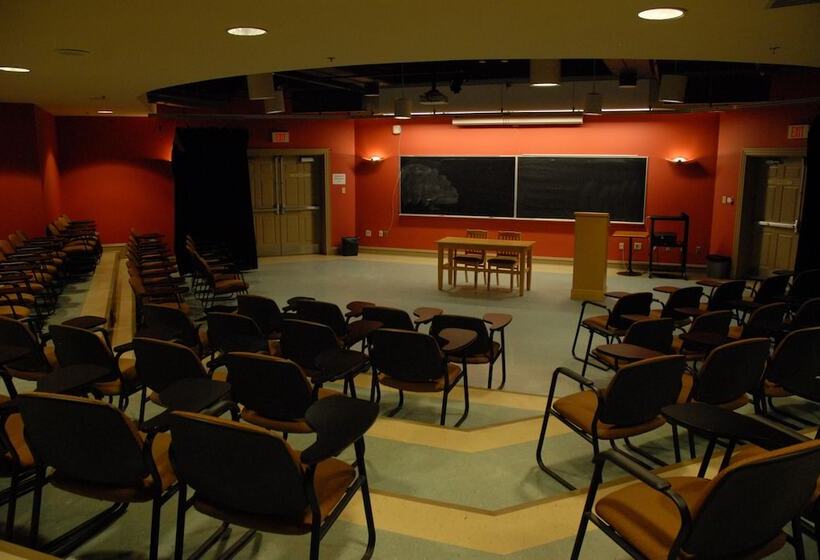 هاستل University Of King S College