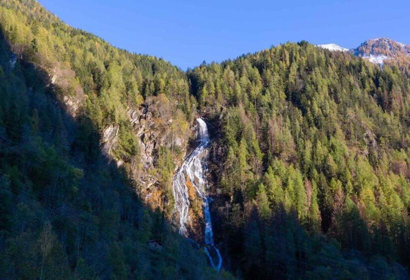 ベッドアンドブレックファースト Ar Mountains Lodge Villachiara