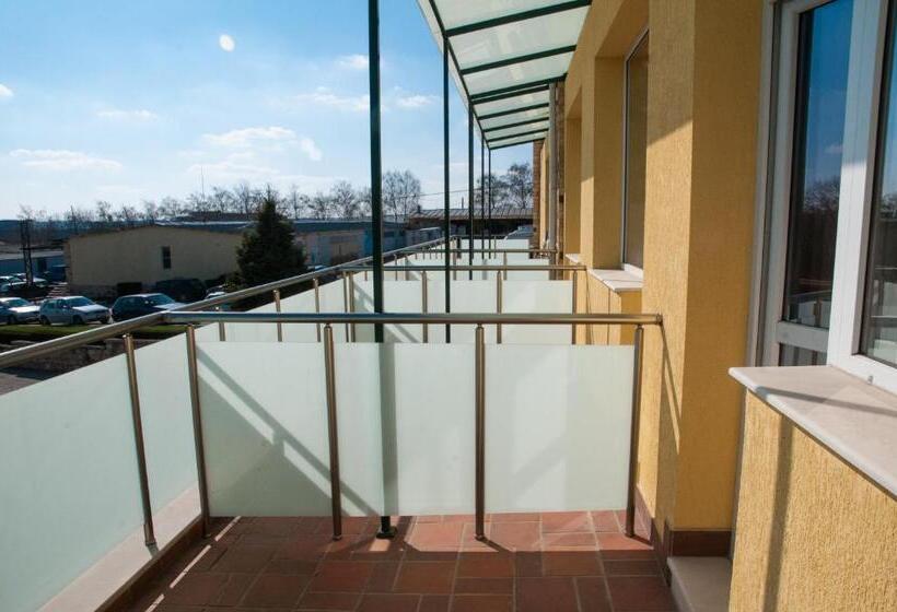 Hostel Izida 2