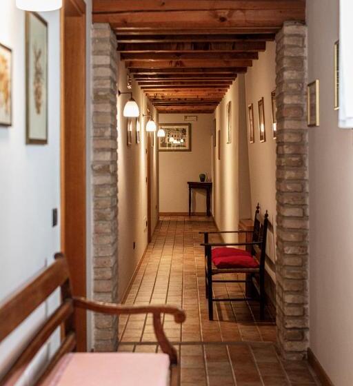 Отель Agriturismo Il Palazzone