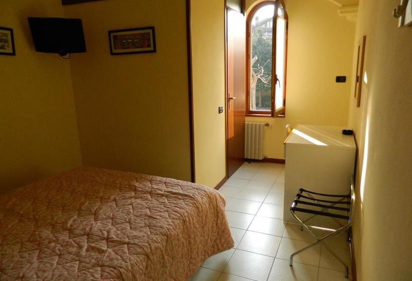 فندق Albergo Michieletto