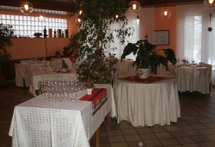 فندق Albergo Michieletto