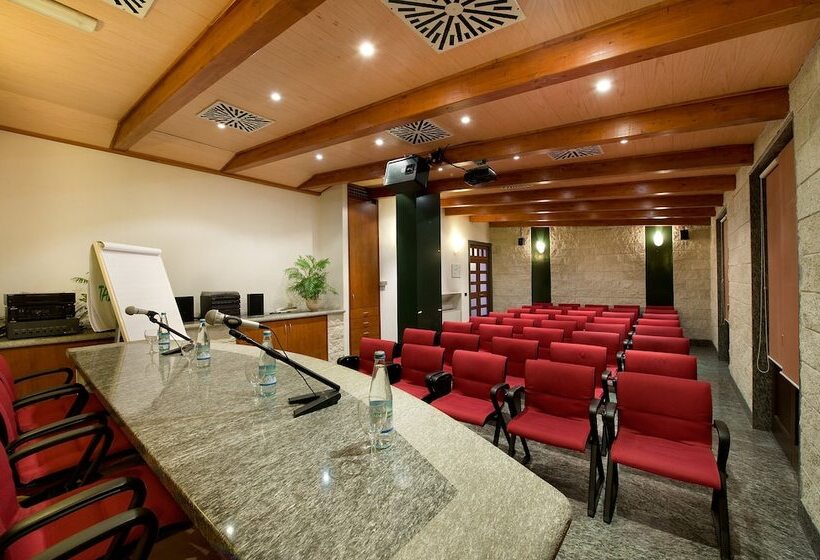 فندق Campelli