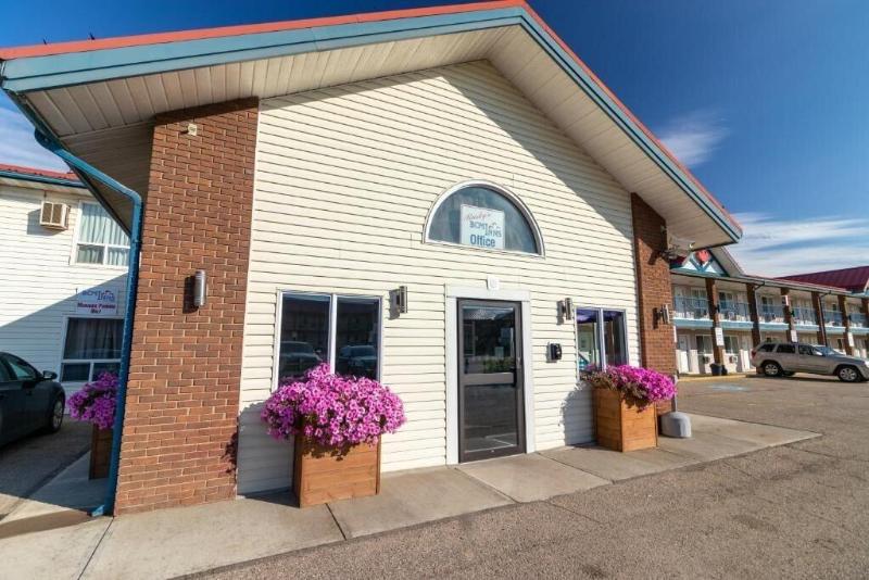 فندق على الطريق Bcminns  Fort Mcmurray  Rusty S