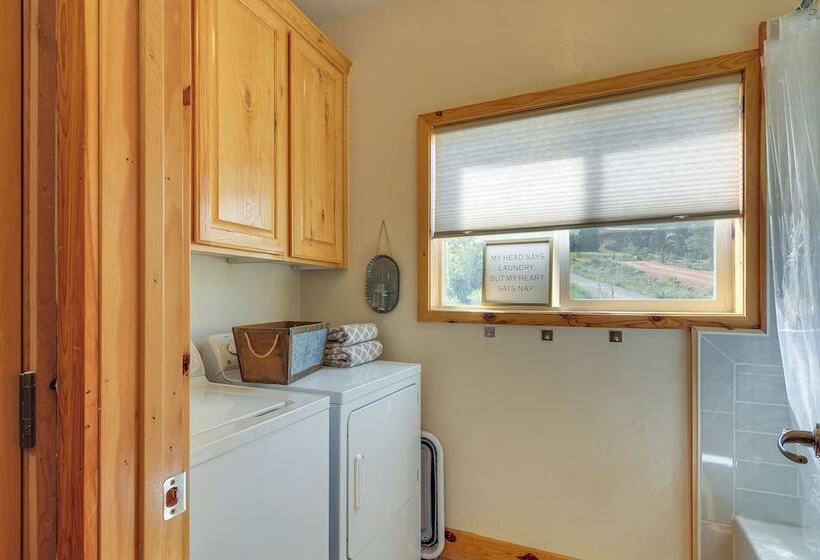 Alton Cabin W/ Wraparound Deck, Forest Views