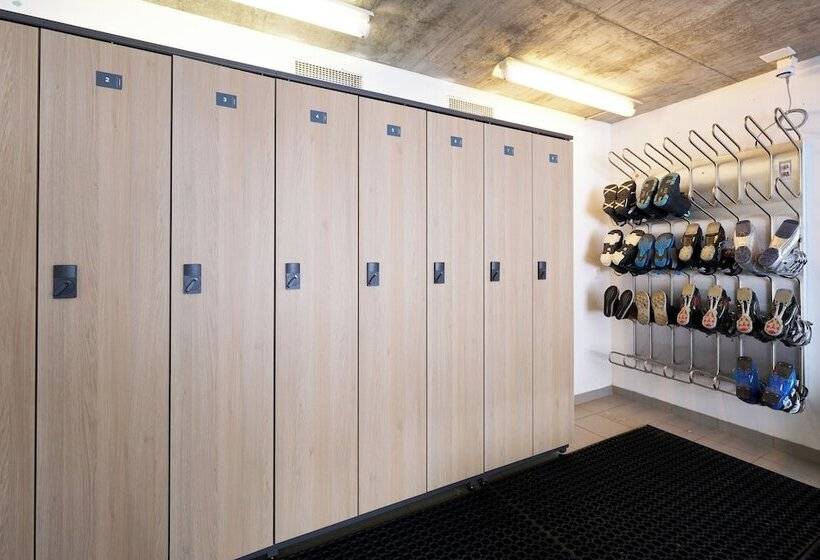 Hotel Grischuna Mountain Lodge