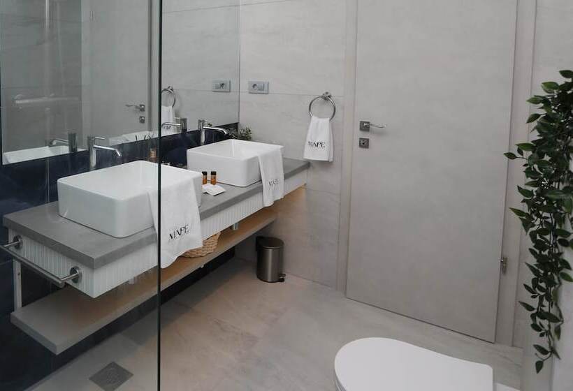 هتل Mape Luxury Rooms