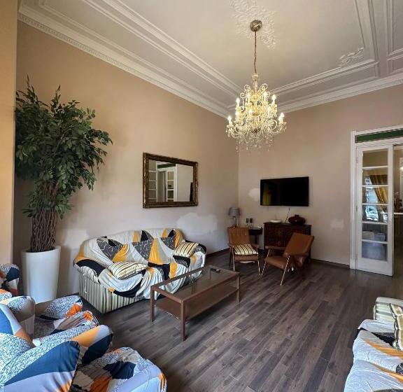 پانسیون Room In Guest Room   Versilia Mare Amore 1923