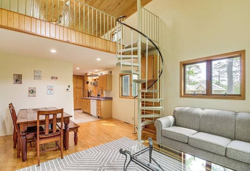 Lakefront Brainerd Escape W/ Games: Dogs Allowed!